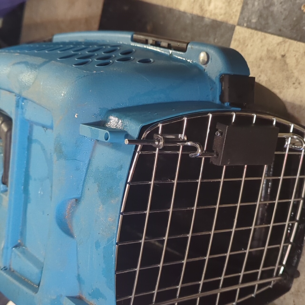 Cat carrier